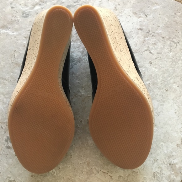 Via Spiga patent leather peep toe cork wedges - Picture 4 of 8